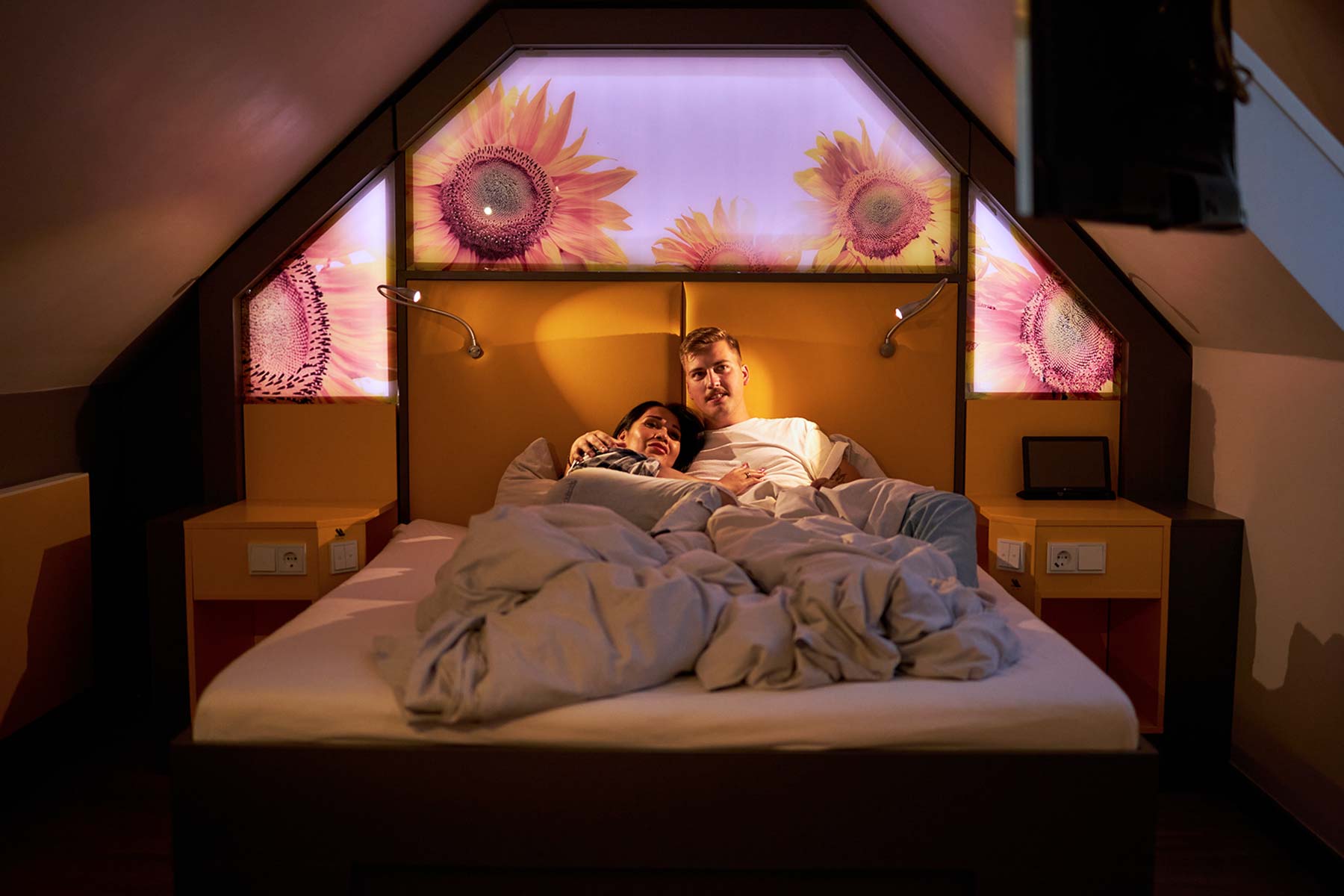 Man und Frau im Bett